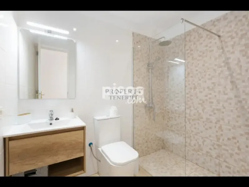 Salles de bain - Appartement 2 chambres à ES
