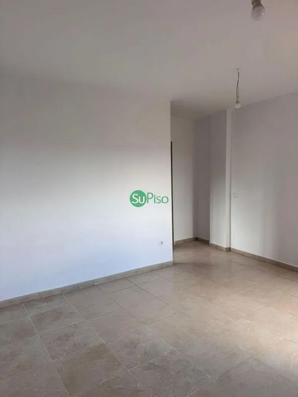 Pièces - Spacious Flat with Terrace in Magán