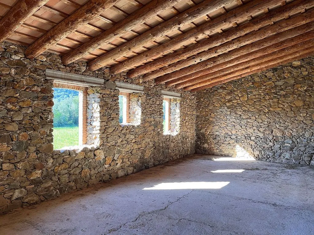 Pièces - Rustic Masia with Terrace in Cruïlles