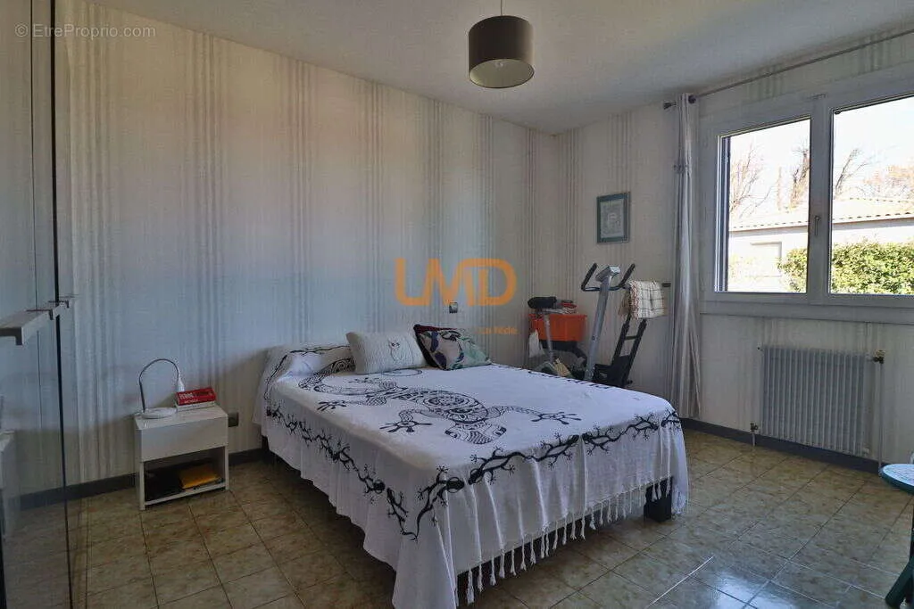 Chambres - Maison avec Vue Dégagée à Aspères