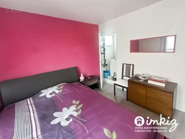 Bedrooms - T3 with Parking in Croix-Rousse, Lyon