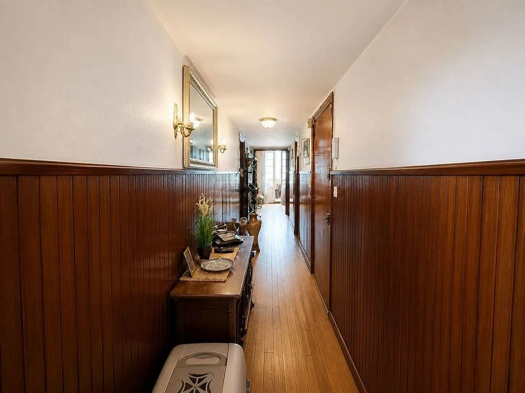 hallway_entrance