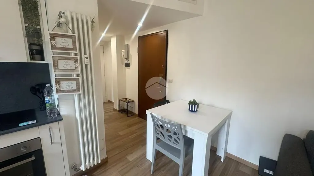 Salle à manger - Rearfitted Flat with Balcony in Milan