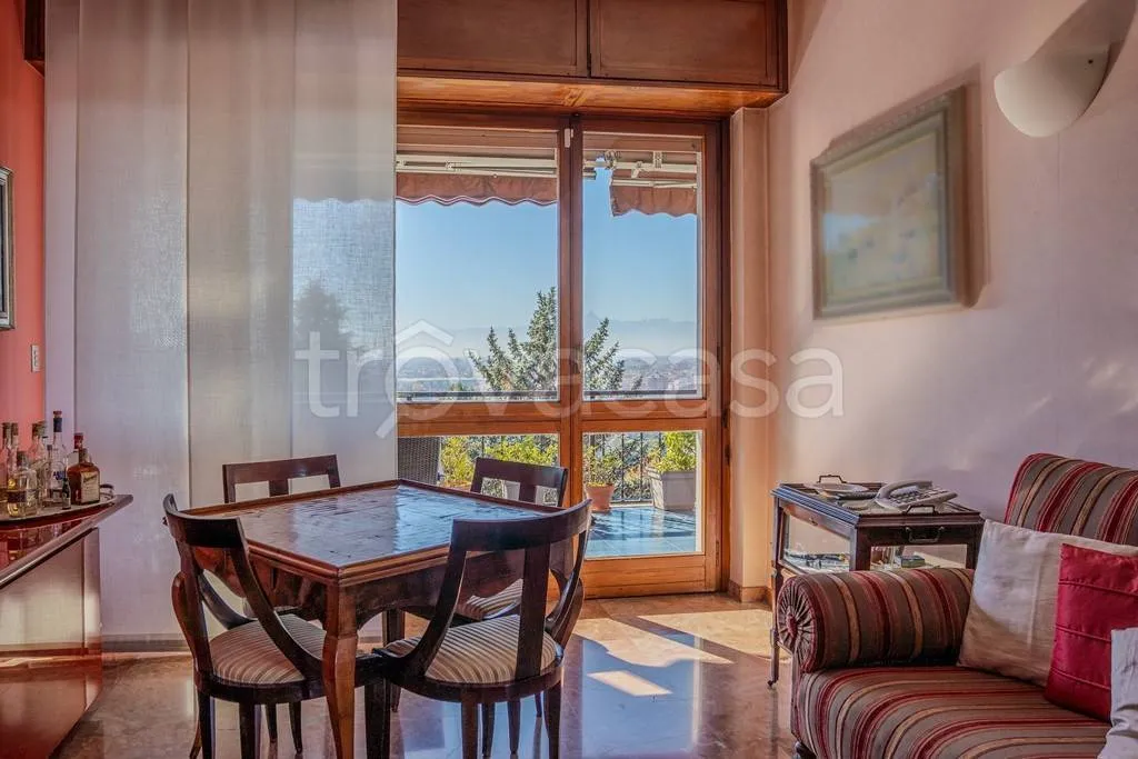 Salle à manger - Prestigious Apartment with Panoramic View in Turin