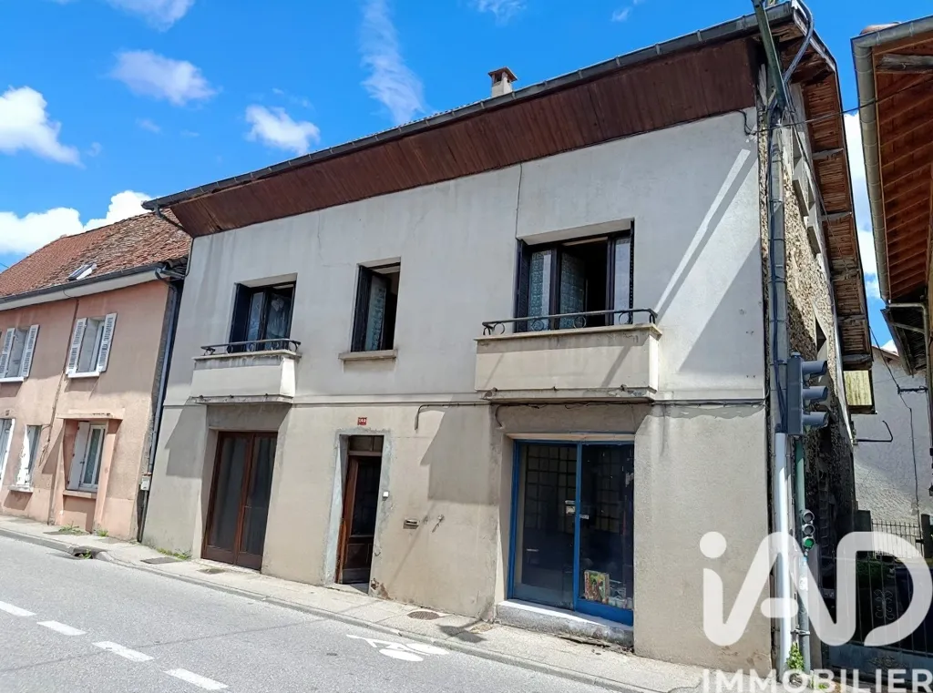 Extérieur - Maison en Pierre dans le Centre Ancien de Chirens
