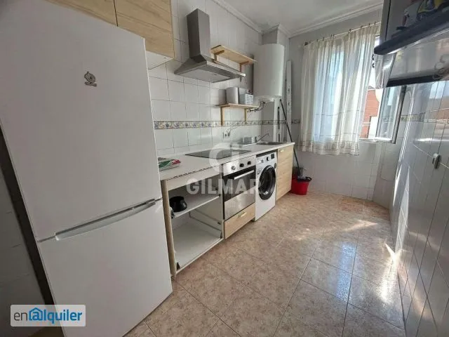Kitchen - Three-Bedroom Flat with Balcony in Latina