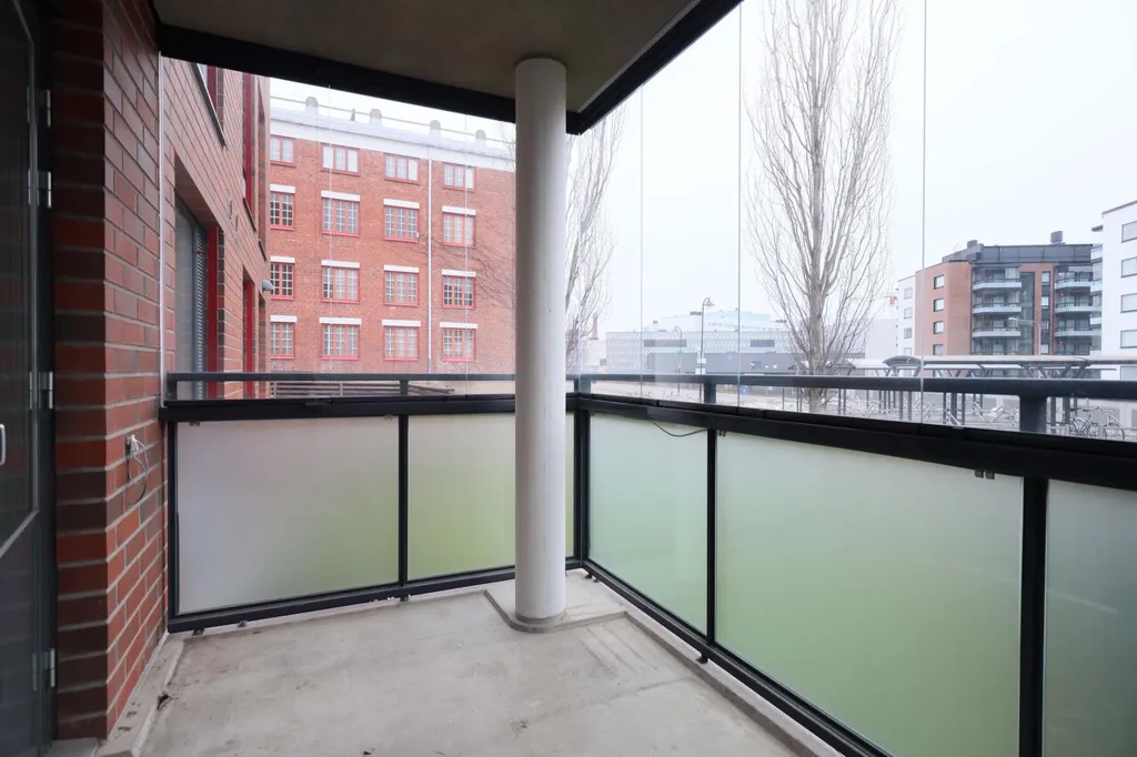 Rõdu - Modern Flat with Balcony in Kupittaa, Turku