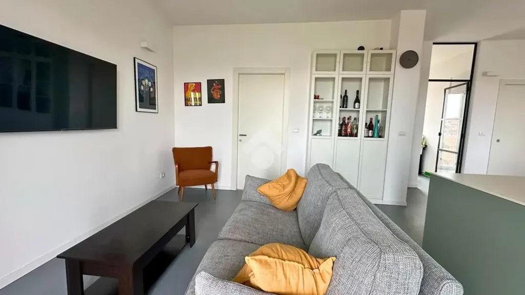 Elutuba - Panoramic Attico with Terrace in Torino