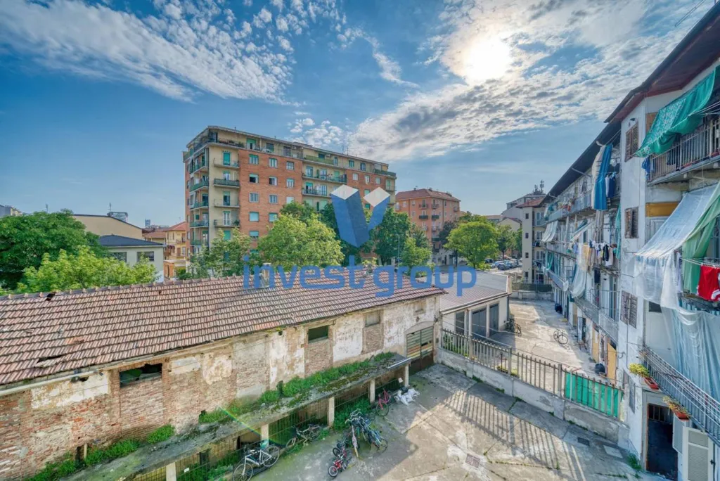 Giardino - Two-Bedroom Apartment with Balcony in Turin