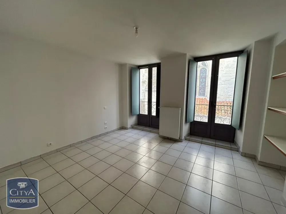 Toad - 3-Bedroom Apartment with Balcony in Lisle