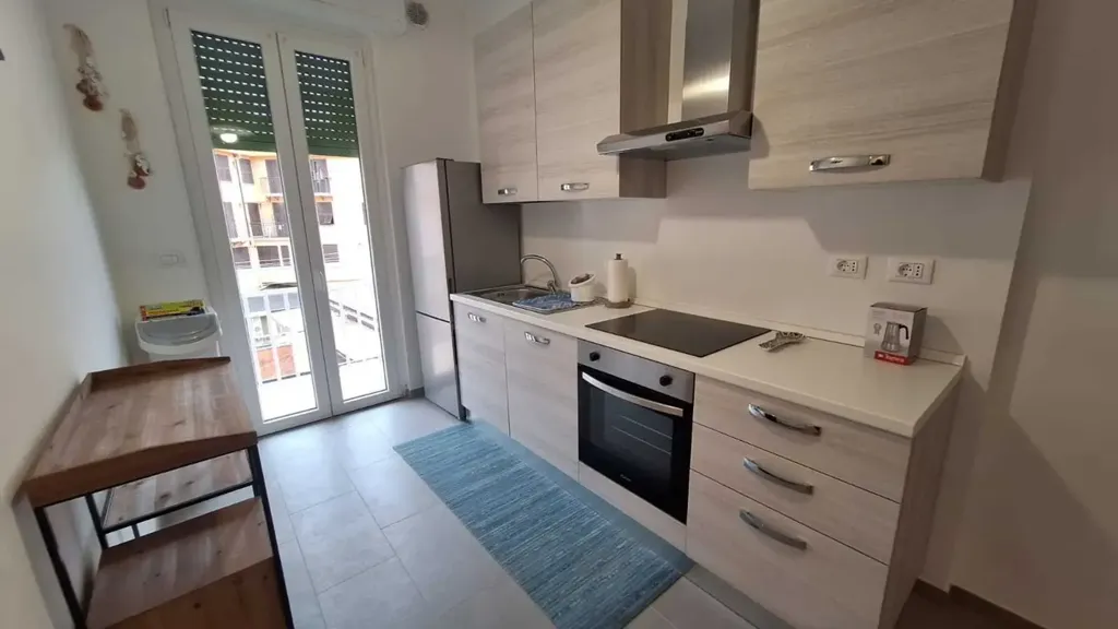 Köök - Renovated Trilocale with Balcony in Alassio