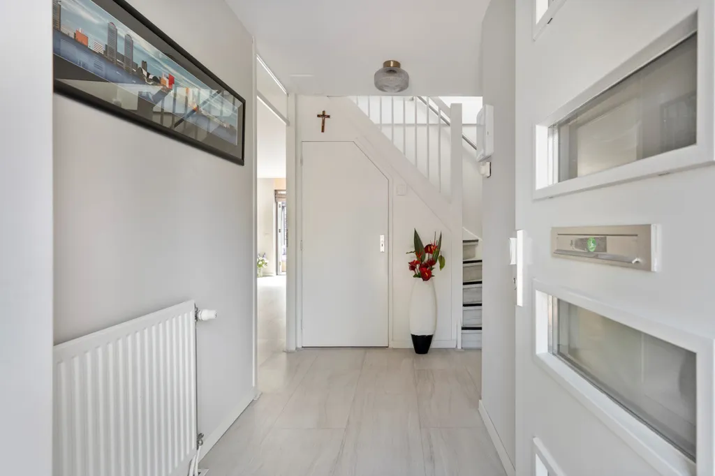 Entrée - Semi-detached House with Garden in Almere