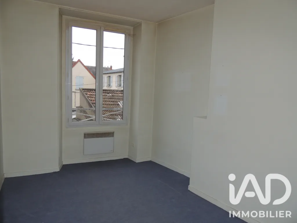 Stanze - City Centre 2-Bed Apartment in Arpajon