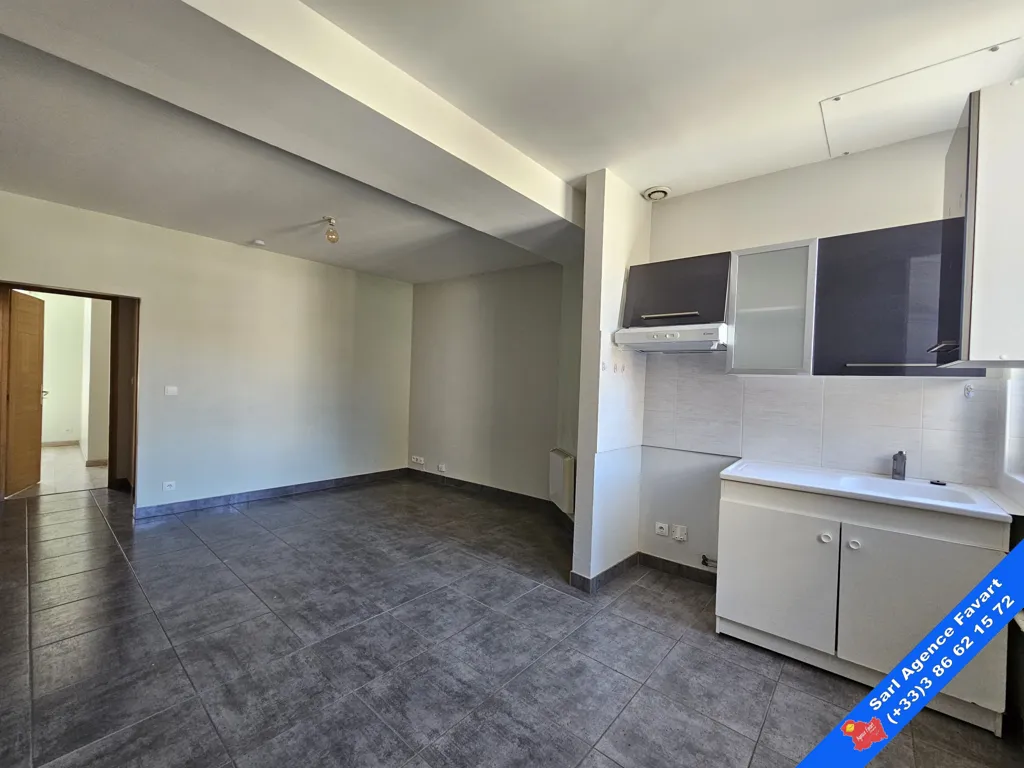Köök - Charming Flat in Joigny's Historic Centre