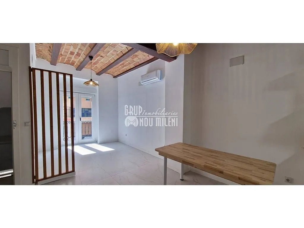 Pièces - 1-Bedroom Flat with Balcony in El Botànic, Valencia