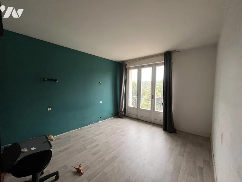 Magamistoad - Potential House with Workshop in Baud