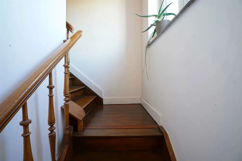 Toad - Duplex with Terrace in Huy