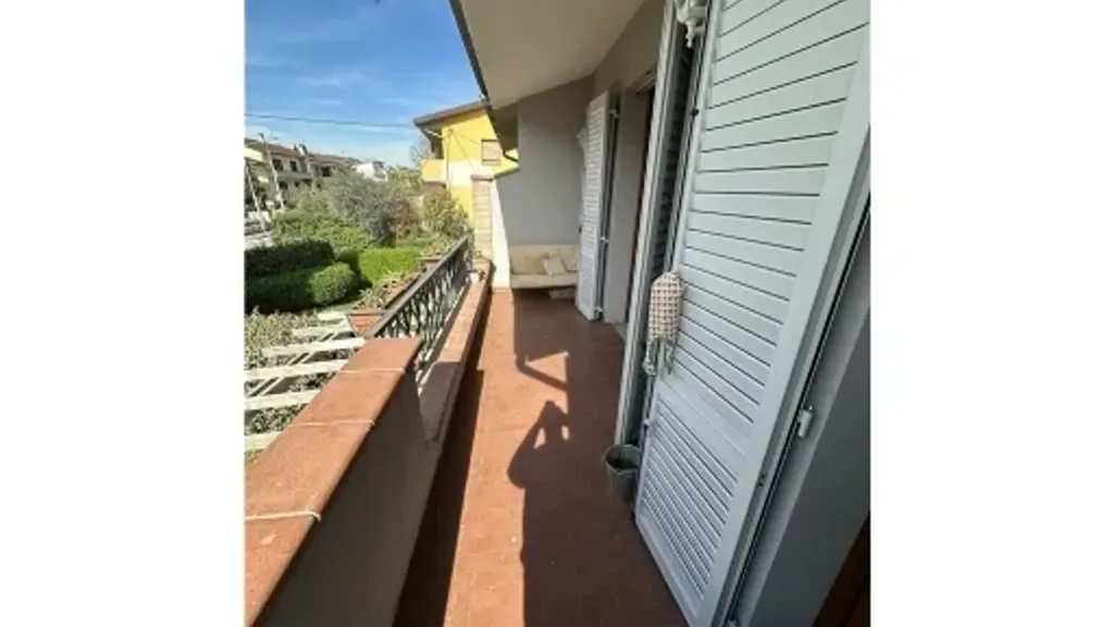 Balcone - Rustic Villa with Private Garden in Lastra a Signa