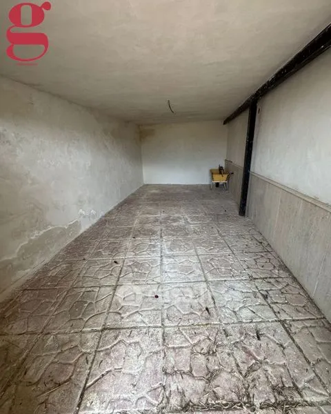 Garage - Villa with Panoramic View in Caltanissetta