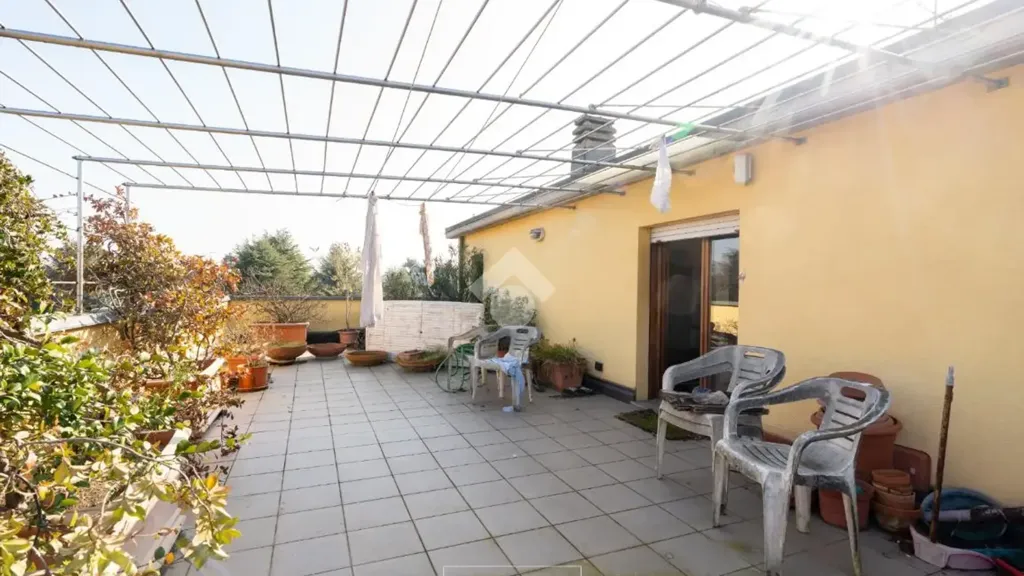 Terrasse - Two-Level Attico with Terraces in Vignola