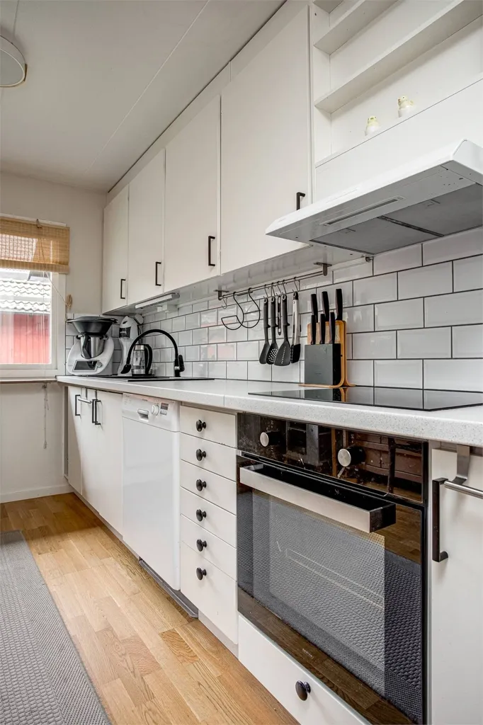 Köök - Corner Flat with Modern Finish in Kopparberg