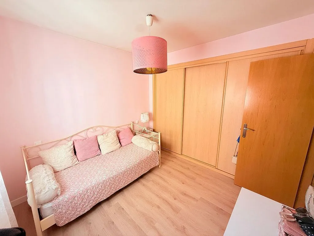 Chambres - Duplex with Garage in Esquivias