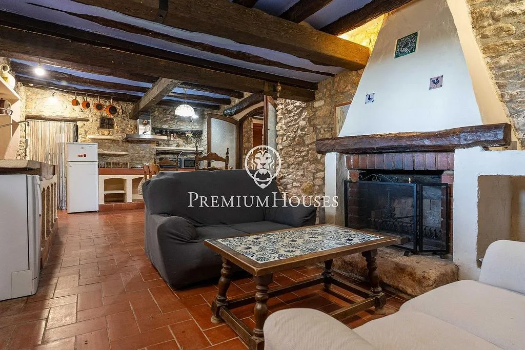 Elutuba - Luxury Farmhouse with Pool near Catllar