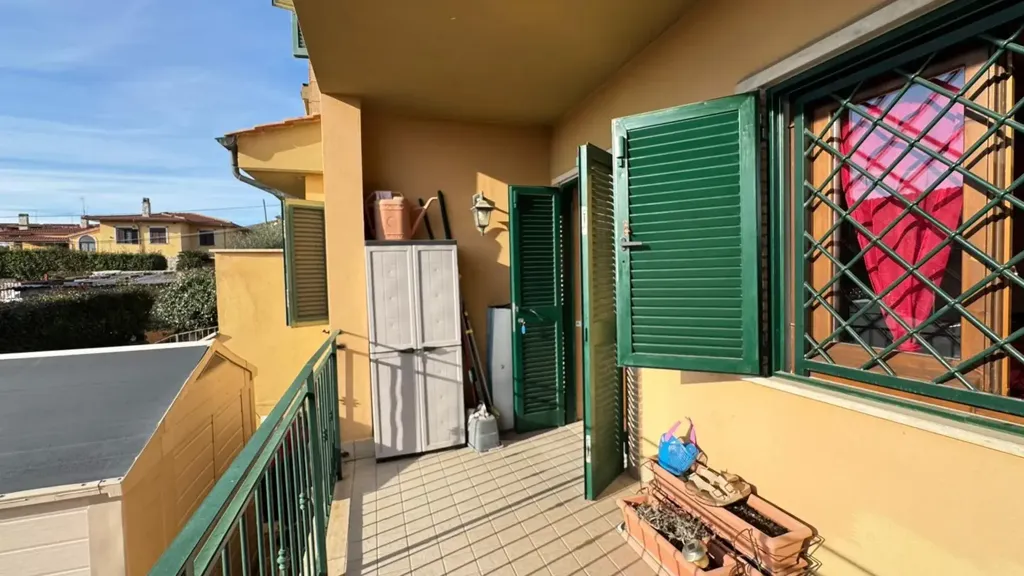 Balcon - Rustic Villa with Terraces in Guidonia Montecelio