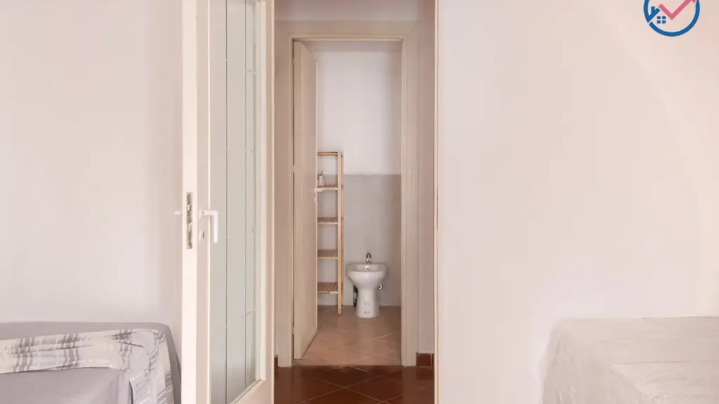 Bedrooms - Trilocale with Private Garage in Palermo