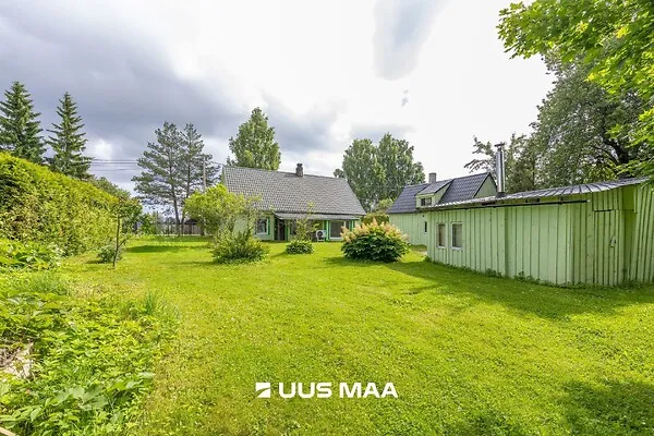 Garden - Traditional Cottage with Garden in Valga