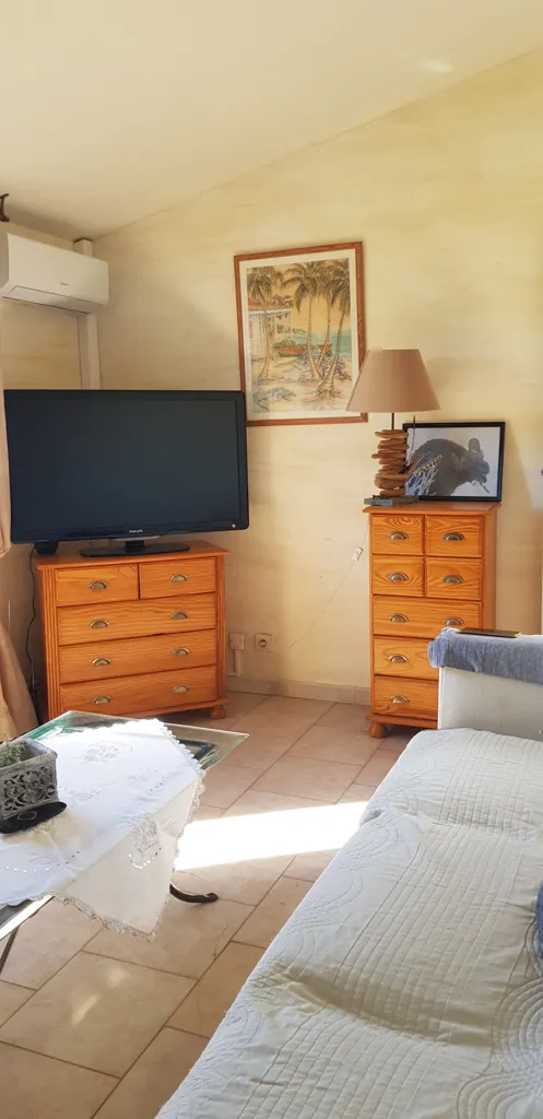 Chambres - Appartement de Type 2 avec Jardin Privatif à Cornillon Confolens