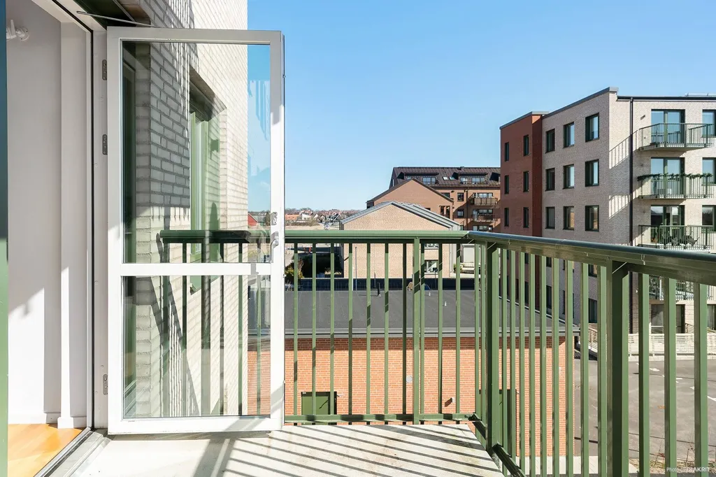 Balcone - Modern Apartment with Large Balcony in Höganäs