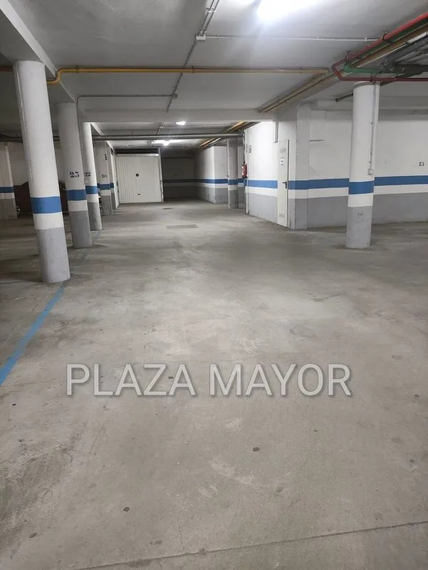 Garage - Penthouse with Pool in Moriscos