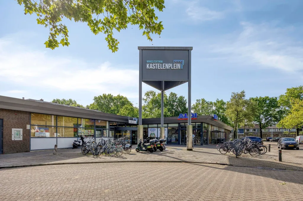 Välivaade - 3-Bedroom Apartment with Balcony in Eindhoven