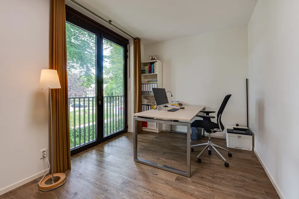 Bureau - Modern Half-Detached House with Garden in Doorn