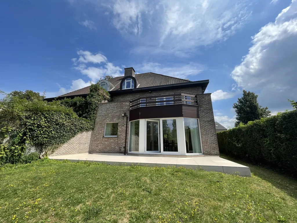 Extérieur - Maison 3 Façades avec Jardin à Wezembeek-Oppem