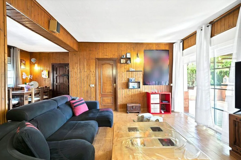 Elutuba - Chalet with Pool in La Milla de Oro, Marbella
