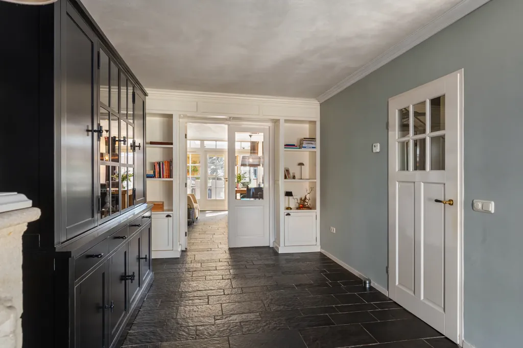 Esik - Spacious Two-Storey House with Garden in Hoogenboomstraat