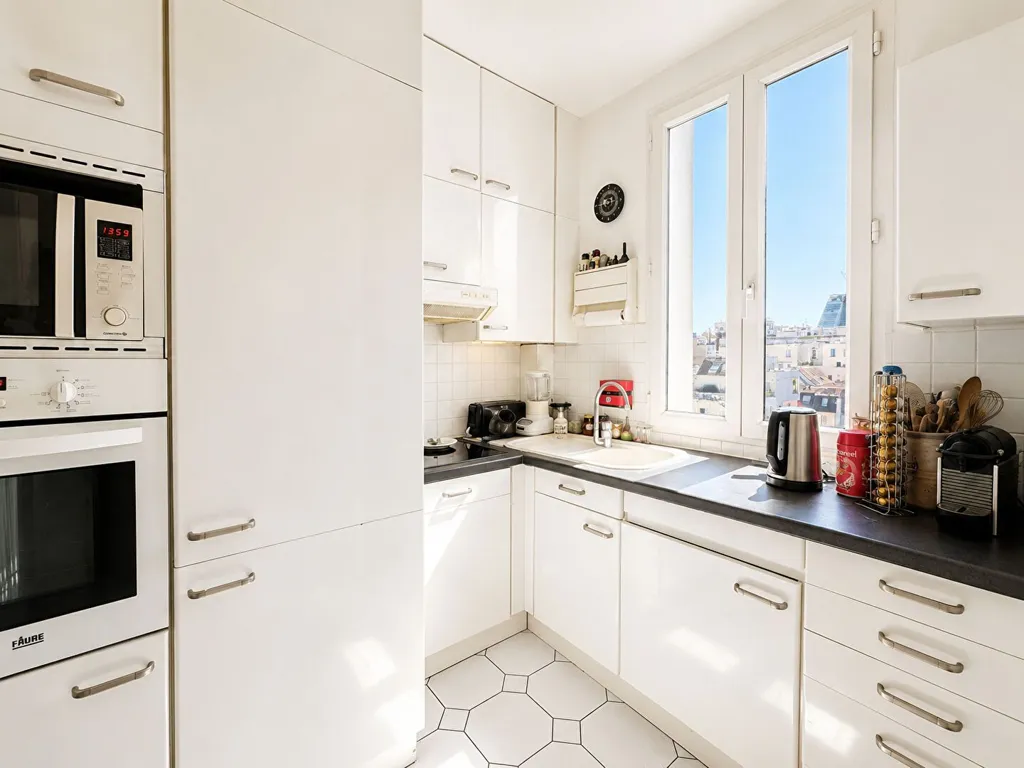 Cuisine - Appartement Lumineux avec Balcons à Paris 15
