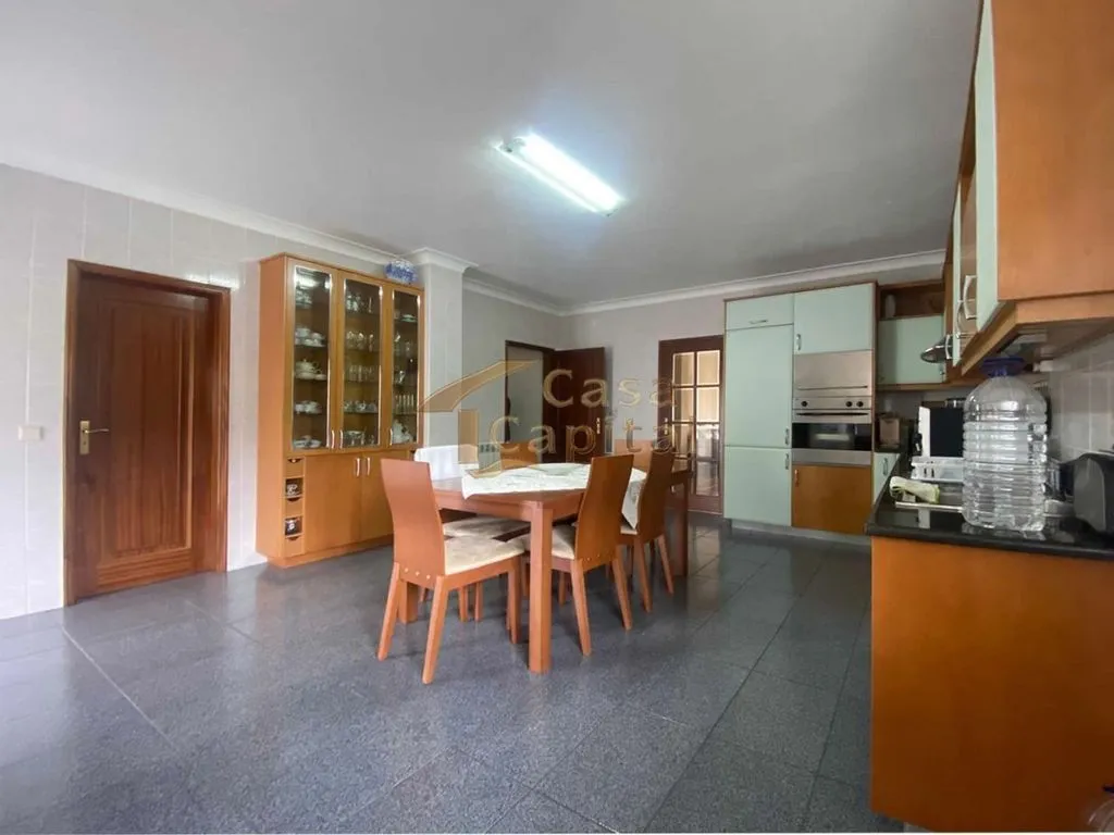 Söögituba - Luxury House with City Views in Vila Real