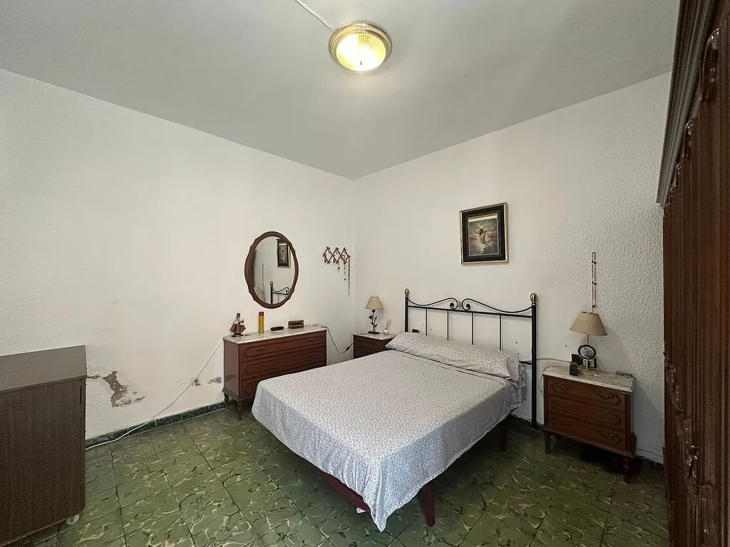 Chambres - Terraced House with Balcony in Manises Centre