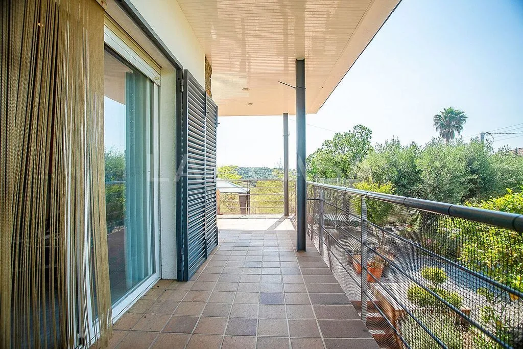 Balcon - Chalet with Terrace in Santa Eulàlia de Ronçana