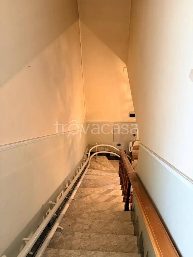 Rooms - Completely Refined Bifamiliar in Central Ferrara