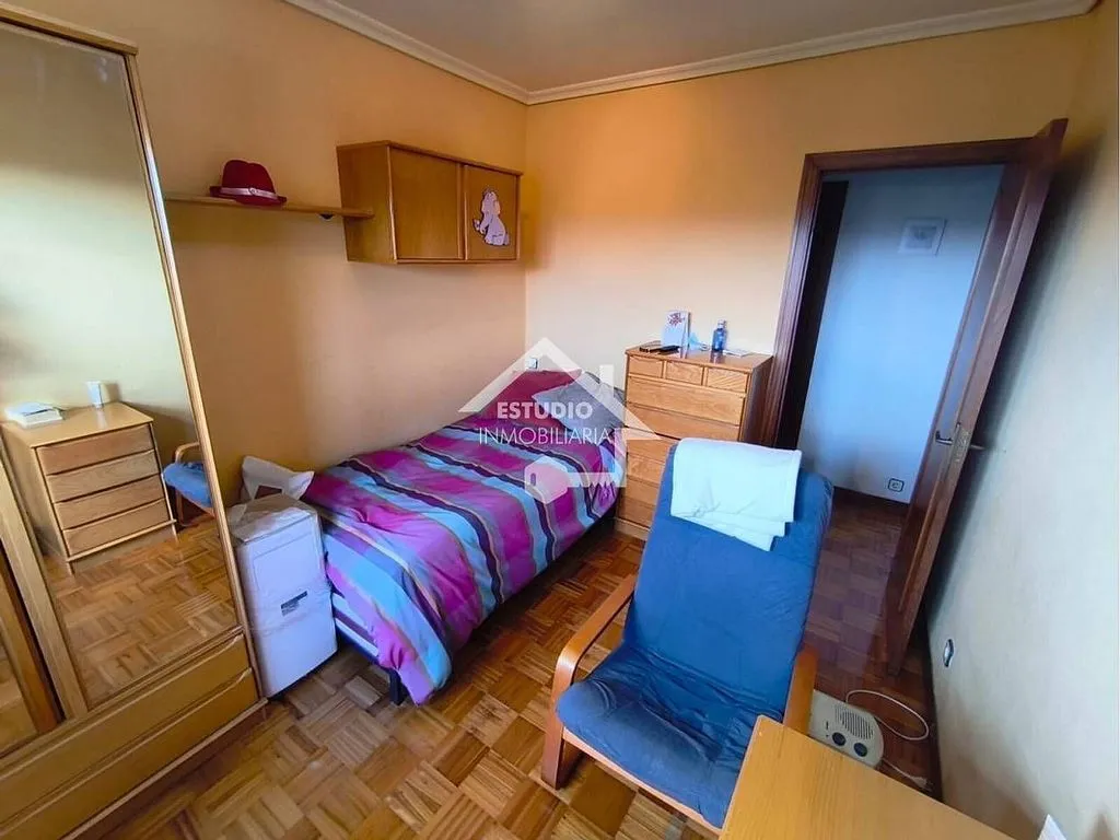 Chambres - House with Terrace and Garage in Mendavia