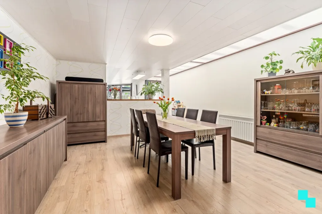 Söögituba - Modernising House with Garden in Roeselare