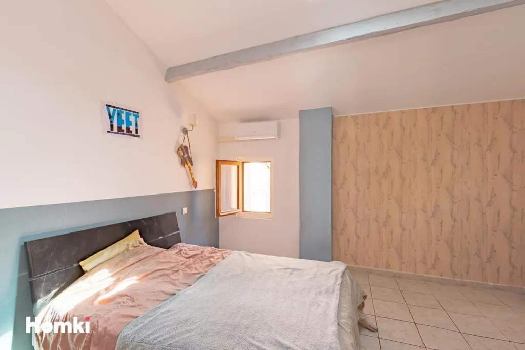 Chambres - Ensemble Immobilier avec 3 Logements à Coursan