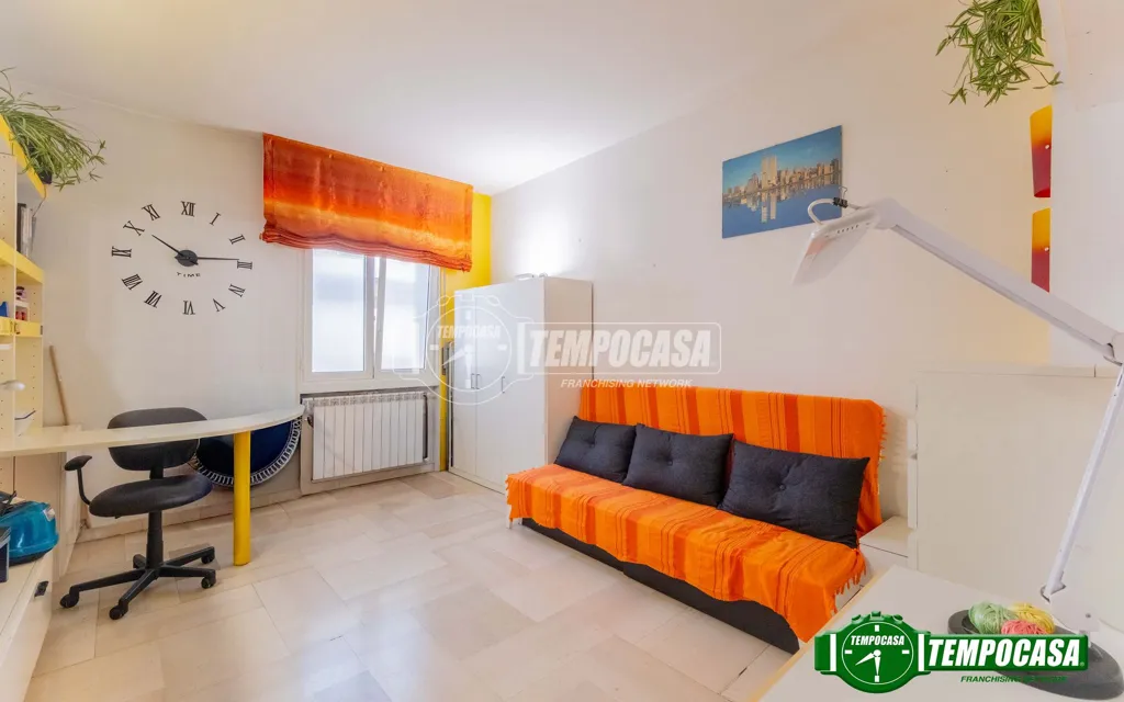 Chambres - Brightly Laid-Out Flat with Balcony in Milan