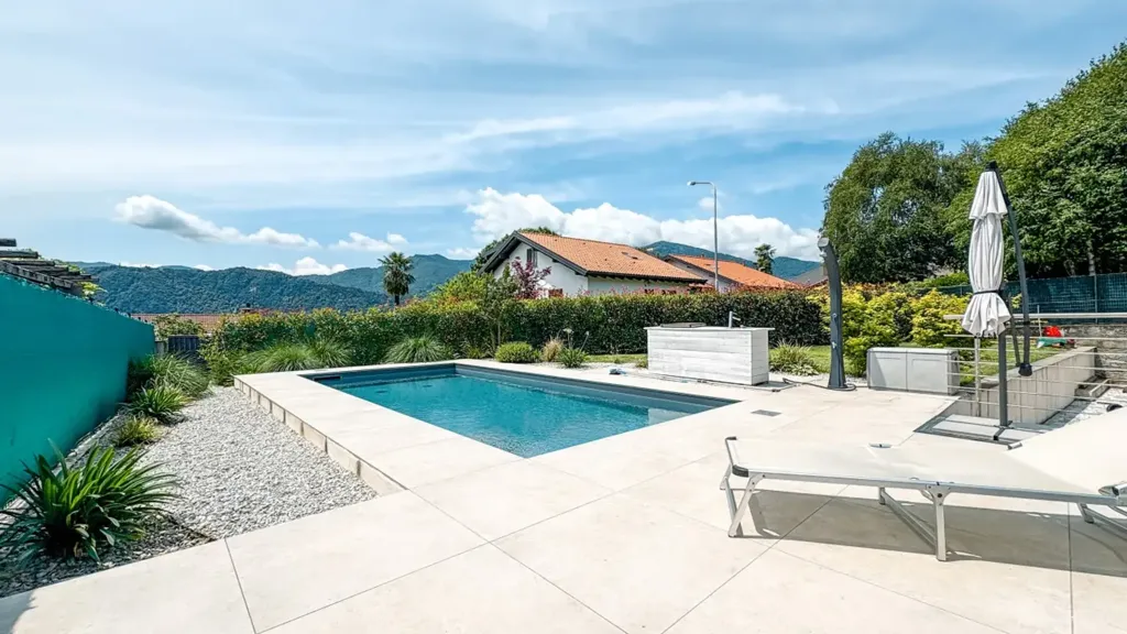Bassein - Rustic Villa with Lake View in Pettenasco