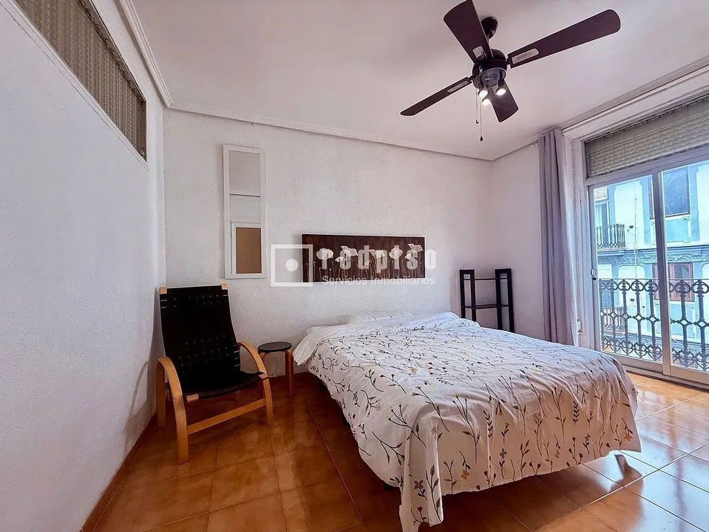 Chambres - Furnished Flat with Balcony in El Botànic, Valencia