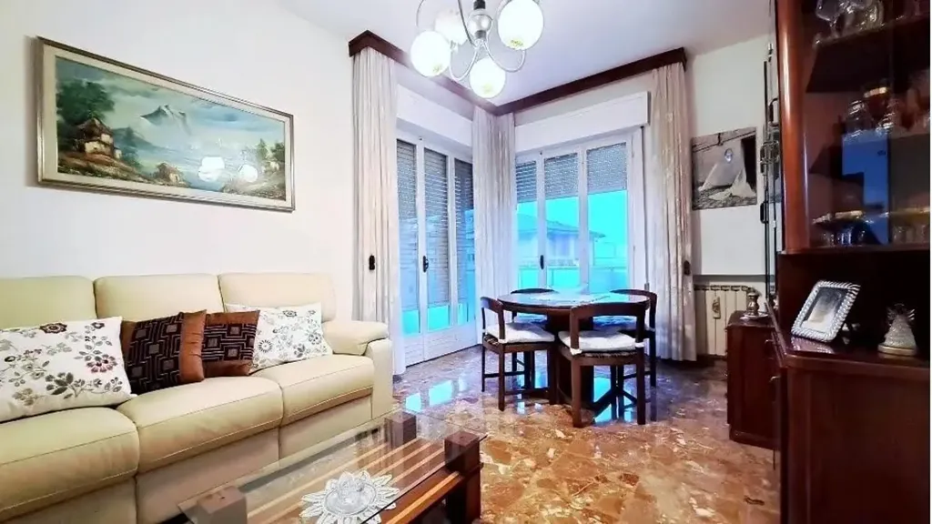 Séjour - Spacious Apartment with Balcony in Cesanella, Senigallia